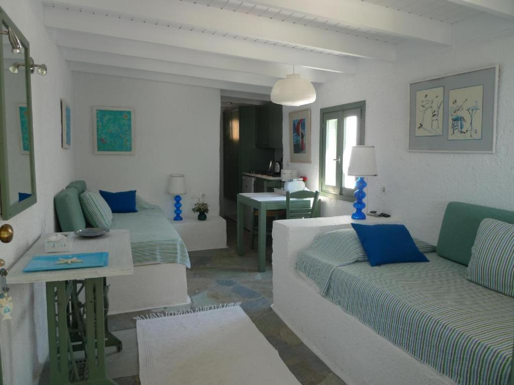 Niriides Resort Gytheio Cameră foto